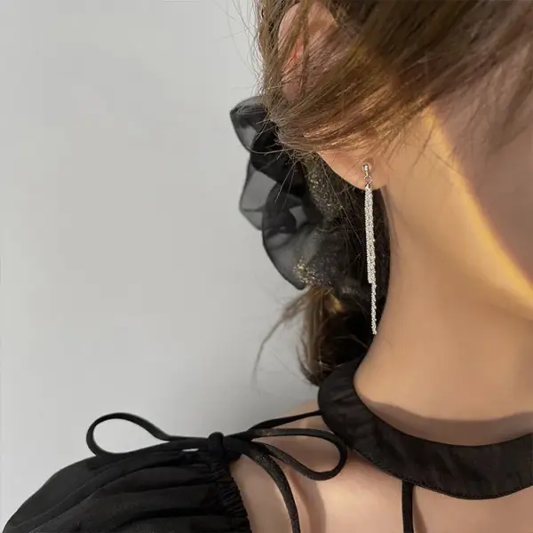 Wholesale Elegant Sweet Tassel Flower Imitation Pearl Copper Rhinestones Inlay Hoop Earrings For Women's Daily