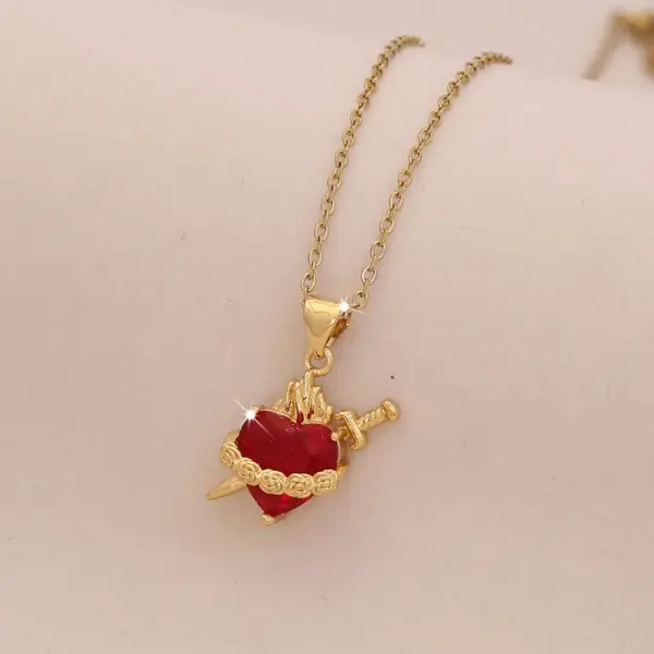 Ion Plating (IP) Real Gold Plated Heart Shape 304 Stainless Steel Zircon Cute Romantic Waterproof Non Tarnish 304 Stainless Steel Lobster Trigger Clasp Closure Pendant Necklace