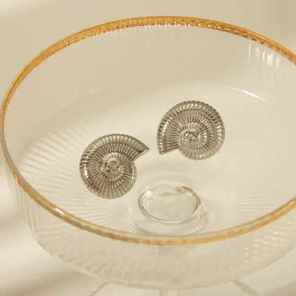 Wholesale 1 Pair Casual Vintage Style Spiral Plating Inlay 304 Stainless Steel Artificial Pearls Zircon 18K Gold Plated Ear Studs