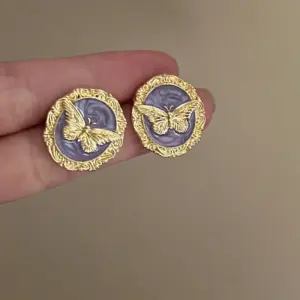 160# Silver Needle-Gold-Purple-Butterfly