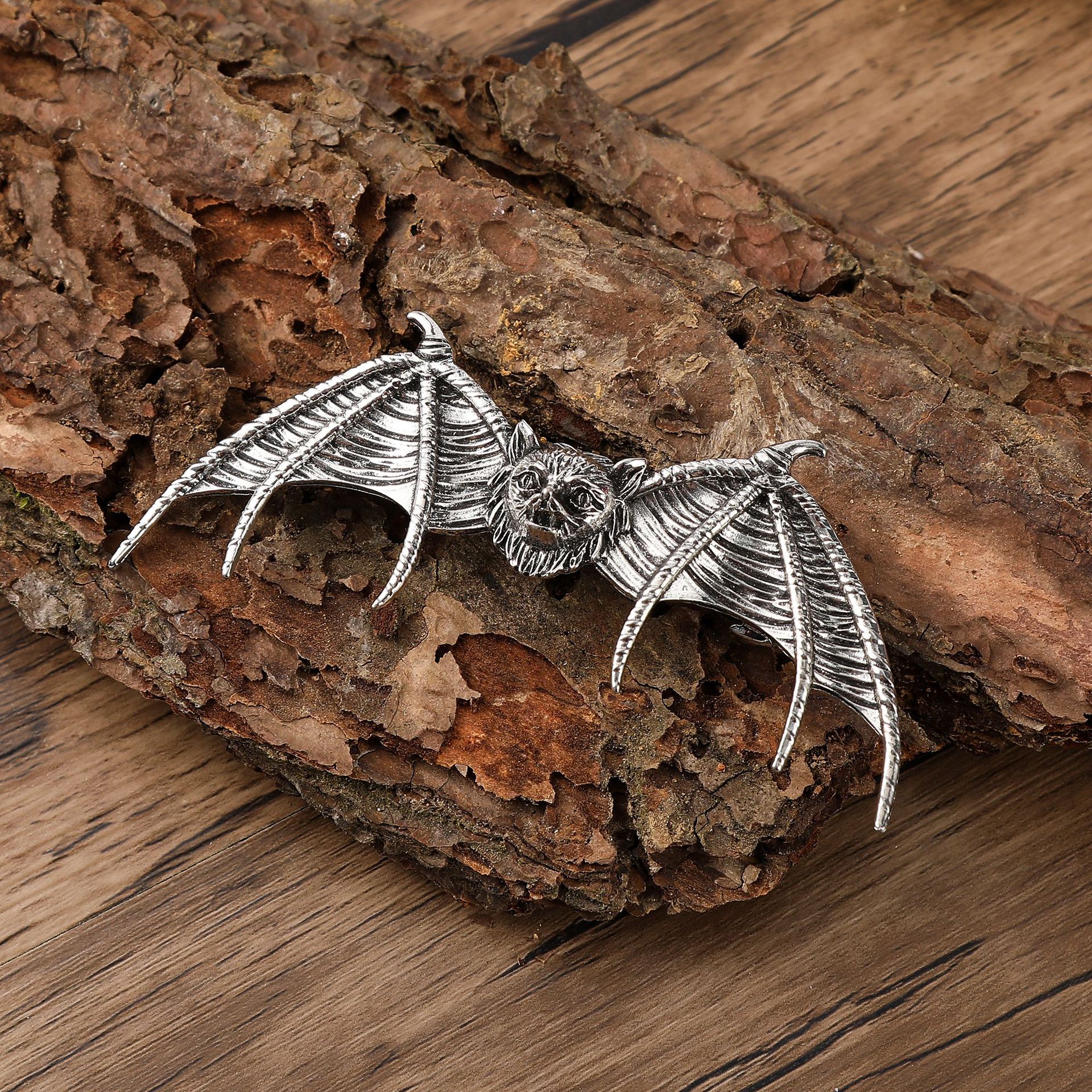 Wholesale Foreign Trade Explosions Retro Gothic Bat Hairpin Women's Plate Hairpin Nordic Viking Norway Wind Hair Aessories