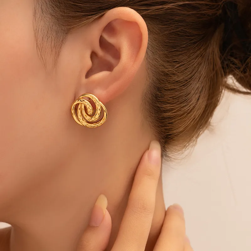 Wholesale 1 Pair Casual Vacation Irregular Geometric Curve Hollow Out 304 Stainless Steel Imitation Gold Electroplating Ear Studs