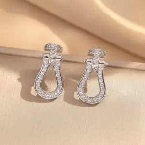 253 Steel Vachette Clasp Stud Earrings
