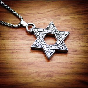 Six-pointed star Hot + titanium steel chain