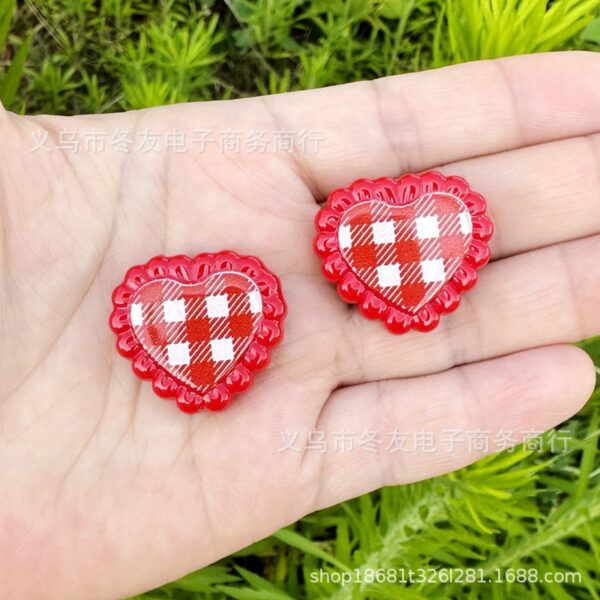 oly-56e6d3dd971f34e07595ff4cca46c09f Wholesale Painted grid heart-shaped beaded