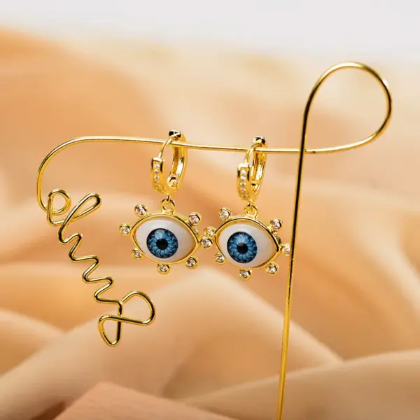 1 Pair Fashion Eye Polishing Inlay Copper Zircon Gold Plated Drop Earrings