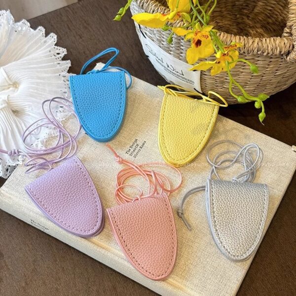 Wholesale Early Spring Dopamine Leather Magnetic Neck Hanging Glasses Bag Necklace Korean-style Decorative Accessories Long Distinctive Versatile Neck Chain