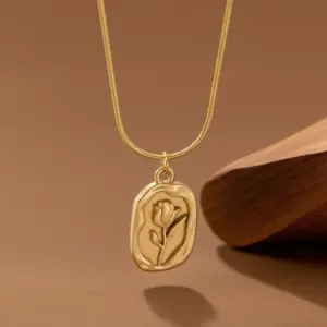 X06063-Embossed Flower-Necklace- Gold