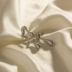 Wholesale 304 Stainless Steel Irregular Solid Color INS Style Cool Style Asymmetrical Silver Ear Studs