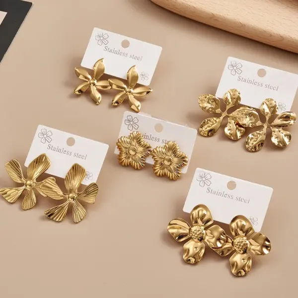 Wholesale Floral Ear Cuff 304 Stainless Steel Vacuum Plated Elegant Simple Style Women's Earring For Daily Wear Weekend Holiday
