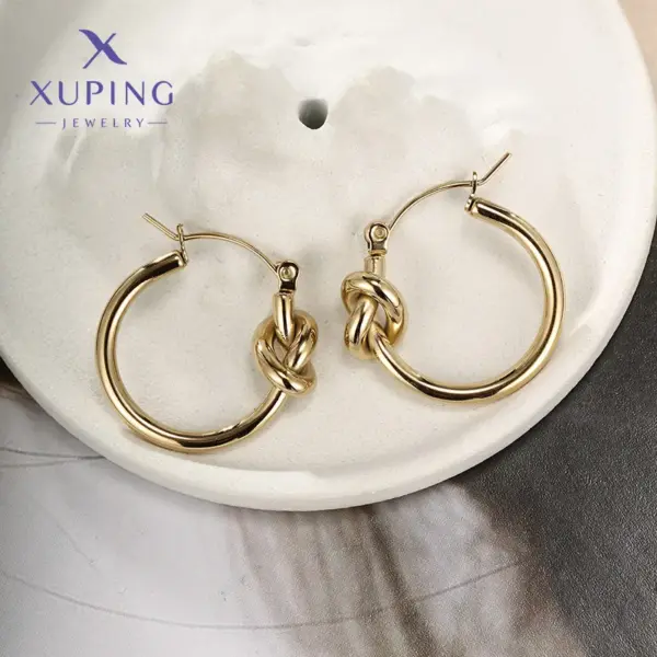 Wholesale 1 Pair Retro XUPING Simple Style Geometric Knot Plating 304 Stainless Steel 18K Gold Plated Earrings