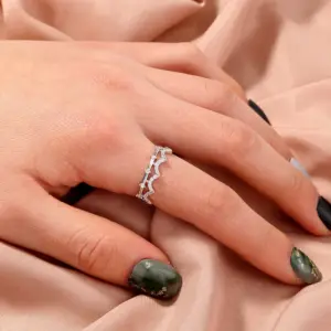 Se693 Diamond Inlaid Crown / Adjustable Opening