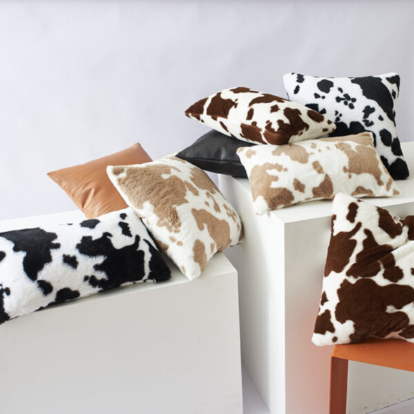 Wholesale new cow flower plush design double-sided pillow cover a generation of hair home sofa cushion cover without core