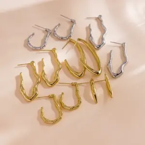 Wholesale PVD Coated 14K Gold Real Gold Plated Solid Color 304 Stainless Steel Modern Style Simple Style Waterproof Non Tarnish Ear Studs