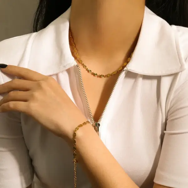Wholesale Fashion Lock Stainless Steel Bracelets In Bulk