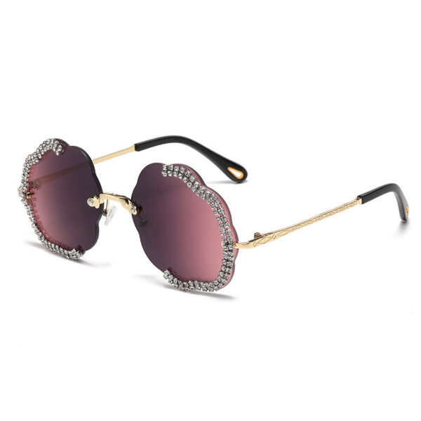 oly-57fdf85a59652da3c2931af33e7cd443 Wholesale lygon Shaped Diamond Trimmed Frameless Flower Wave Sunglasses Retro Sunglasses