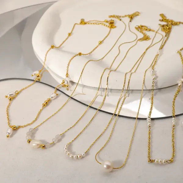Wholesale PVD Coated 18K Gold Real Gold Plated Round Flower 304 Stainless Steel Fashion Waterproof Non Tarnish 304 Stainless Steel Lobster Trigger Clasp Closure Necklace