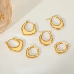 1 Pair Simple Style Irregular Geometric 304 Stainless Steel 18K Gold Plated Hoop Earrings