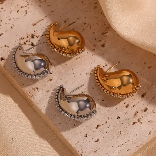 PVD Coated Real Gold Plated 18K Gold Solid Color 304 Stainless Steel Simple Style Waterproof Non Tarnish Ear Studs