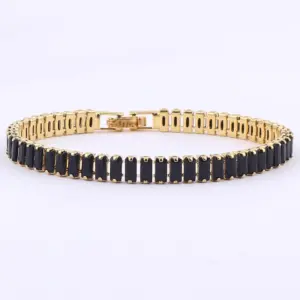 Square Buckle Bracelet Black / 18K