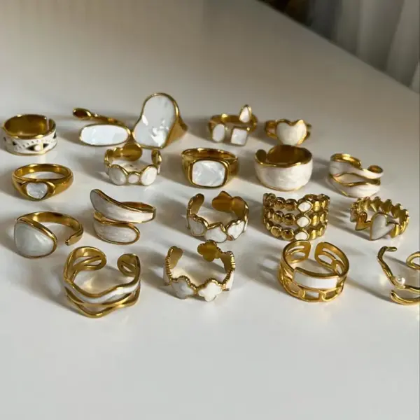 PVD Coated 18K Gold Plated Heart Shape 304 Stainless Steel Modern Style Commute Waterproof Non Tarnish Rings