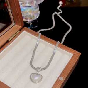 X658 Silver Titanium Steel Color Retention