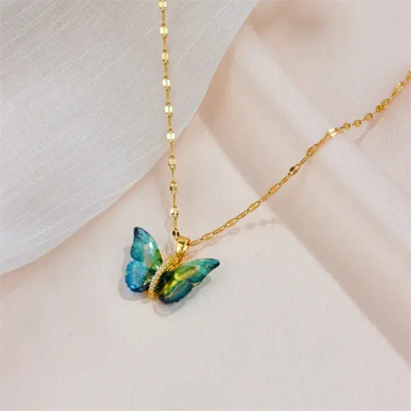 Wholesale 304 Stainless Steel Butterfly Vacuum Plating Artificial Gemstones 18K Real Gold Plated Sweet Inlay Pendant Necklace