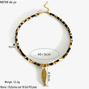 Golden Fish / Average Size