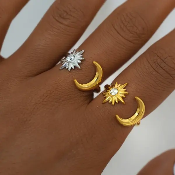 Wholesale Ion Plating (IP) Real Gold Plated 18K Gold Star Moon 304 Stainless Steel IG Style Casual Simple Style Waterproof Non Tarnish Open Rings