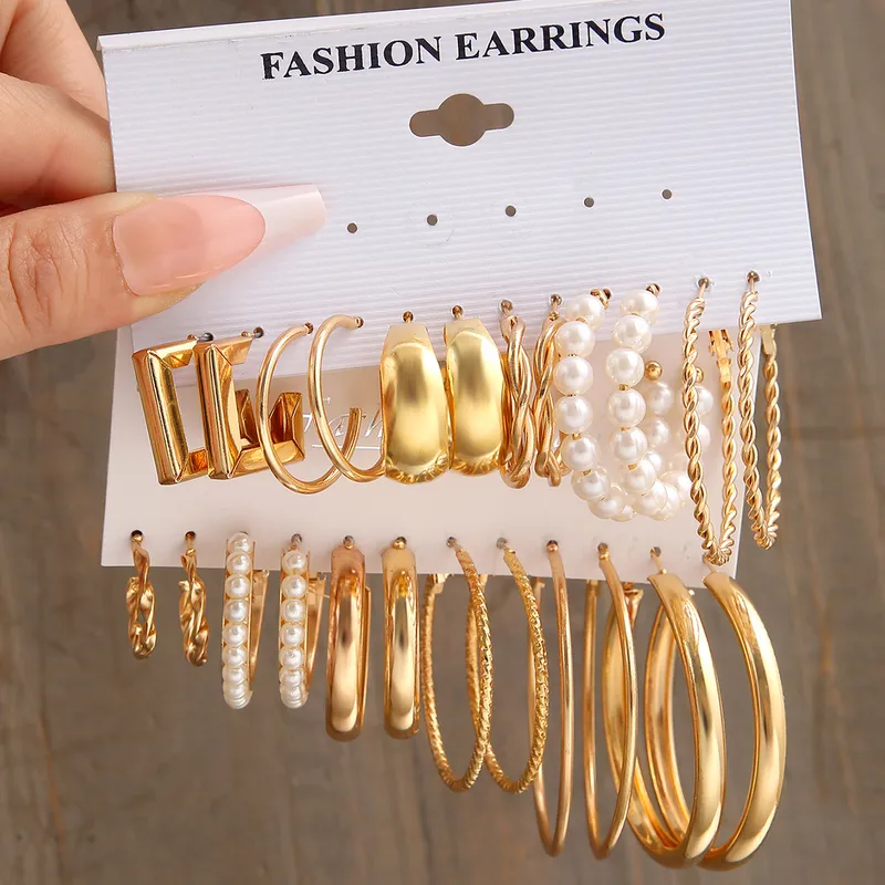 Wholesale Retro Geometric Alloy Artificial Pearl Hoop Earrings 1 Set