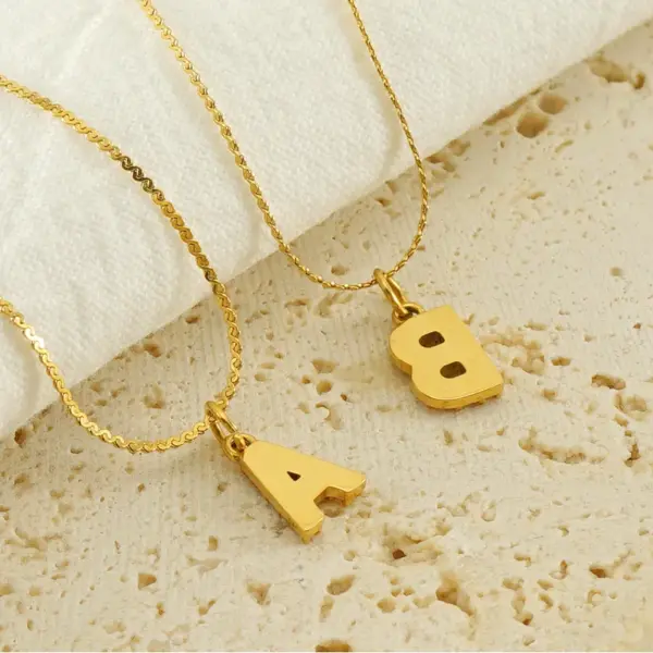PVD Coated 18K Gold Plated Letter 304 Stainless Steel Simple Style Waterproof Non Tarnish 304 Stainless Steel Pendant Necklace