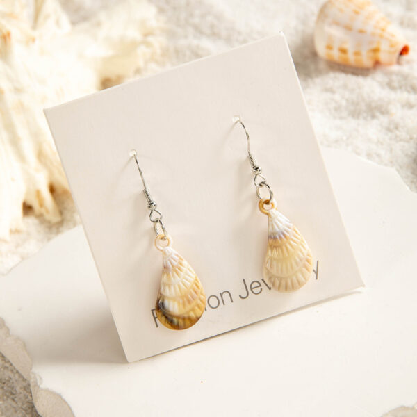 Wholesale European and American Cross-border Summer Beach Wind Irregular Acrylic Starfish Earrings Distinctive Small Shellfish Pendant Earrings for Women
