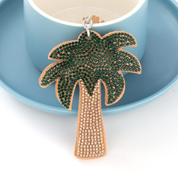 Wholesale 4pcs Creative coconut tree drilling hot picture keychain