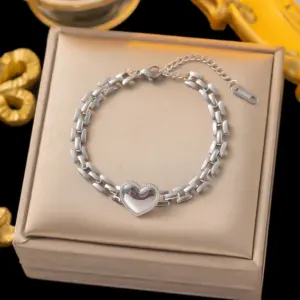 [Tse07] Strap Heart Bracelet / Steel Color