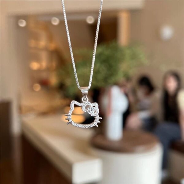 Wholesale Birthday Gift Necklace Women's Sweet Cute Pendant Clavicle Chain for Girlfriends