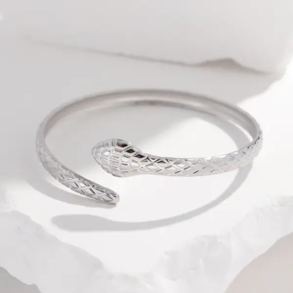 Wholesale Fashion Snake 304 Stainless Steel 18K Gold Plated Stainless Steel Bracelets In Bulk