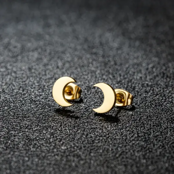 Wholesale Ion Plating (IP) 18K Gold Real Gold Plated Moon 304 Stainless Steel Cute Sweet Waterproof Non Tarnish Small Stud Earrings Ear Studs