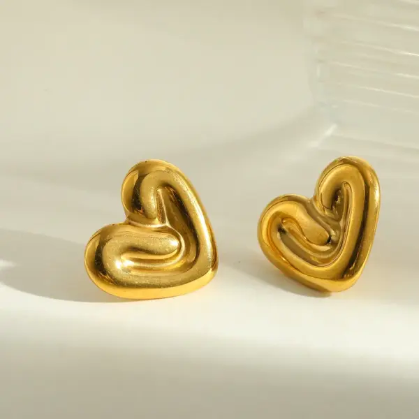 Wholesale 18K Gold Plated 304 Stainless Steel Vacuum Electroplating (In Furnace) Heart-Shaped Three-Dimensional Earrings Valentine's Day Gift