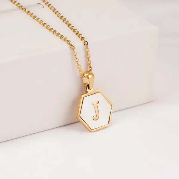 Wholesale Jewelry Fashion Hexagon 304 Stainless Steel Shell 18K Gold Plated Plating Stainless Steel Necklaces