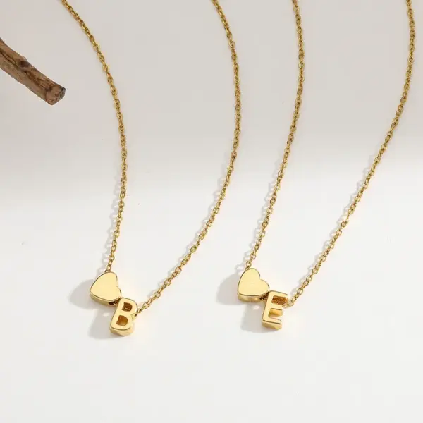 Wholesale Stainless Steel 18K Gold Plated Heart Letter Pendants Necklace Women's Casual Cute Style Jewelry All Seasons Versatile Accessory