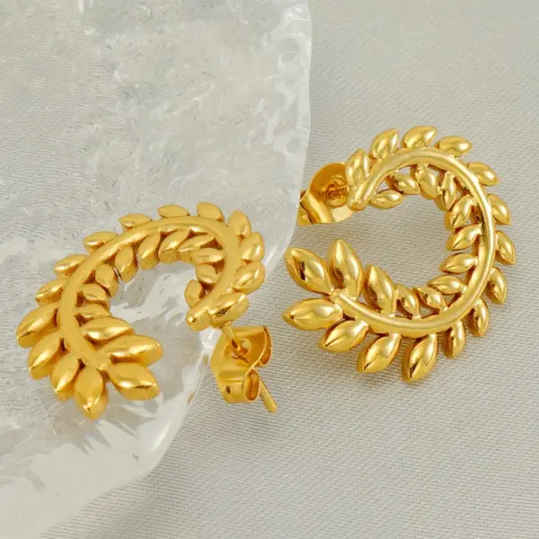 Wholesale 1 Pair Elegant Wreath Polishing Plating Stainless Steel Titanium Steel 18K Gold Plated Earrings