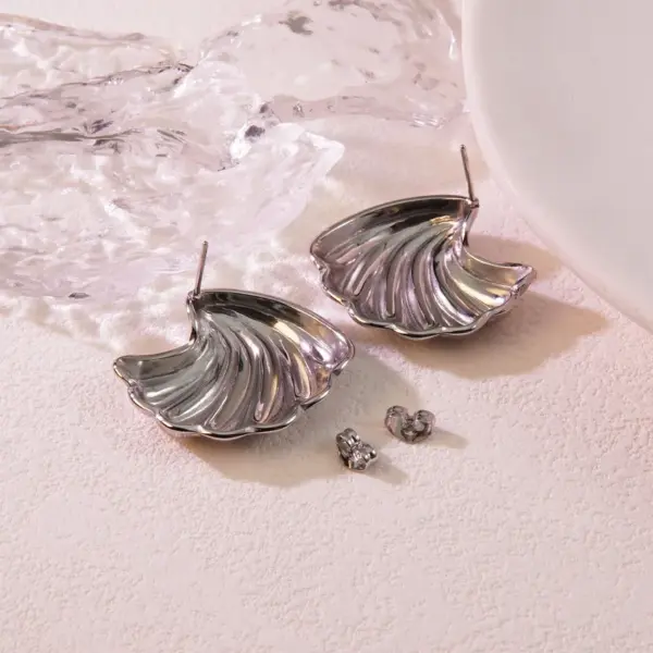 Wholesale 1 Pair Cute Novelty Simple Style Irregular 304 Stainless Steel Imitation Gold Electroplating Ear Studs