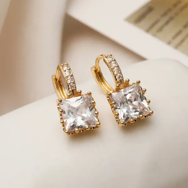 Wholesale 1 Pair Simple Style Commute Square Plating Inlay Copper Zircon 18k Gold Plated Earrings