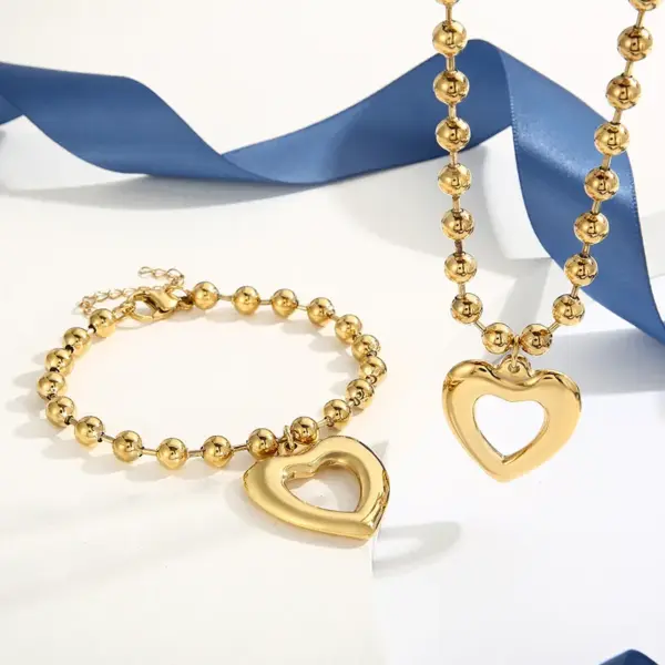 Wholesale PVD Coated 18K Gold Plated Heart Shape Stainless Steel Streetwear Waterproof Non Tarnish Bracelets Necklace