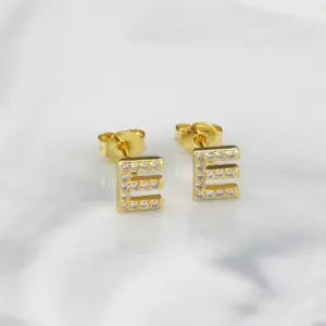 Gold / Letter E