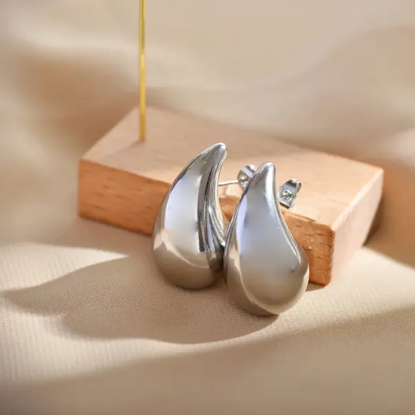 Wholesale PVD Coated Gold Plated Solid Color Stainless Steel Commute Waterproof Non Tarnish Ear Studs