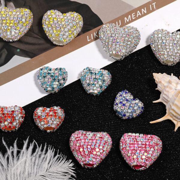 oly-5b234b333a9d4a648e9fc256cf92c058 Wholesale Rhinestone claw chain heart-shaped rhinestone ball straight hole bead