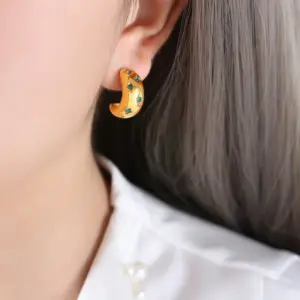 F067-Gold Beccarite Earrings