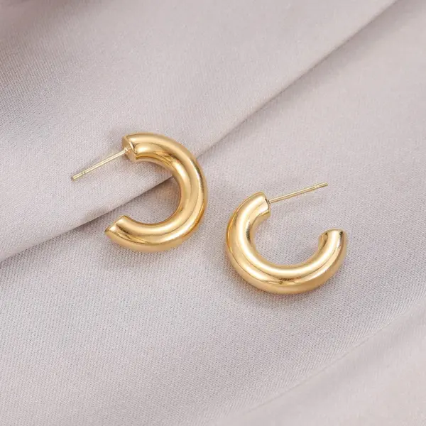 PVD Coated Real Gold Plated C Shape Titanium Steel Simple Style Waterproof Non Tarnish Earrings