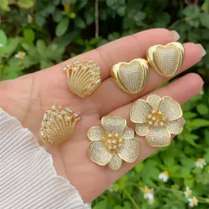 Wholesale 1 Pair Modern Style Classic Style Heart Shape Flower Inlay Copper Zircon 18K Gold Plated Ear Studs